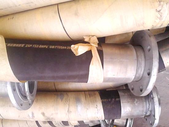 2SP-152-8MPa煤礦搶險(xiǎn)專(zhuān)用排水高壓橡膠管總成
